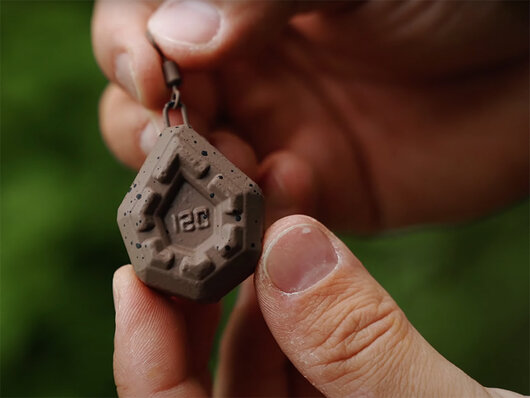 Olovená záťaž Delphin CyberBARBED Plná